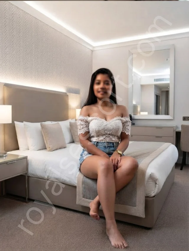 Independent Escort Aditi Sharma