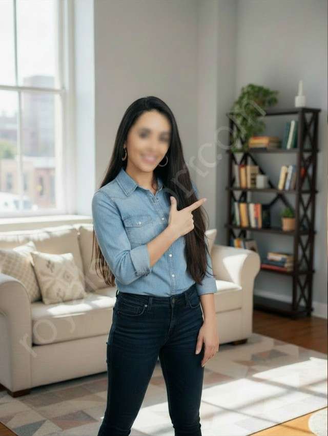 Miyara escort wearing black jeans and  bue top in Mussoorie
