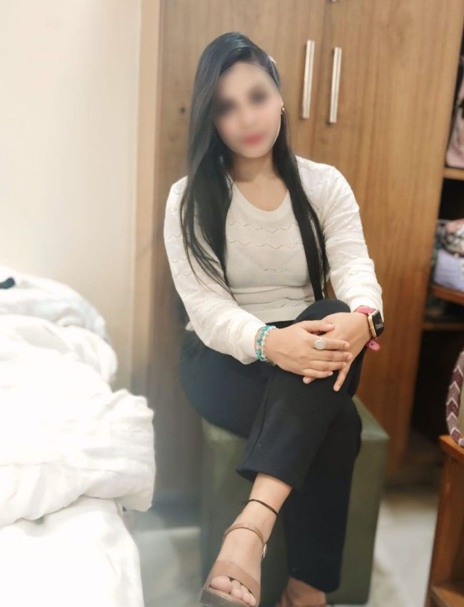 Independent Escort tisya sitting on chair